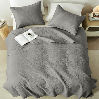 akkialla Dark Grey King/Cal King Quilt Set, Ultrasonic Lightweight Bedspread Coverlet for Modern Minimalist Bedroom, Soft Microfiber Coin Pattern Bedding, 3-Piece (1 Quilt, 2 Pillow Shams)