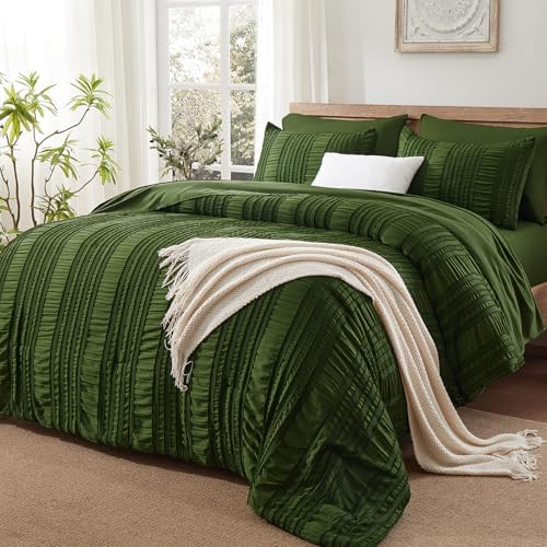 DHSFKBE Dark Green Tufted Textured Comforter Set King Size, 7 Piece Bed in a Bag，Shabby Chic Boho Bedding for Bedroom Comforter，All Season Soft Microfiber Ruffle Comforter Set with Pillow and Sheets