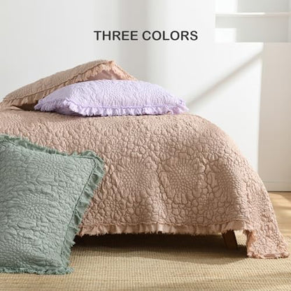 HORIMOTE HOME Pinkish Grey Ruffled Quilt King Size, Stone-Washed Lightweight Crinkled Farmhouse Rustic Shabby Chic Bedding Set, 3 Pieces Reversible Bedspread with Pillow Shams for All Season