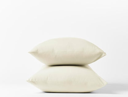 Coyuchi Crinkled Percale Pillowcase Set of 2 – 100% GOTS Certified Organic Cotton, Soft & Cool Standard Pillowcases, Breathable Medium Weight Cotton (Undyed)