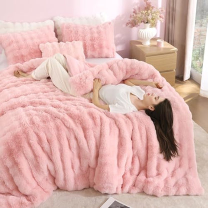 YIKUSH King Faux Fur Soft Comforter Set, Fluffy Pink Rabbit Fur Comforter