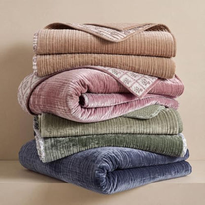 BLOOMHAVEN Taupe Velvet Quilt Queen Size-Reversible Queen Quilt Bedding Set