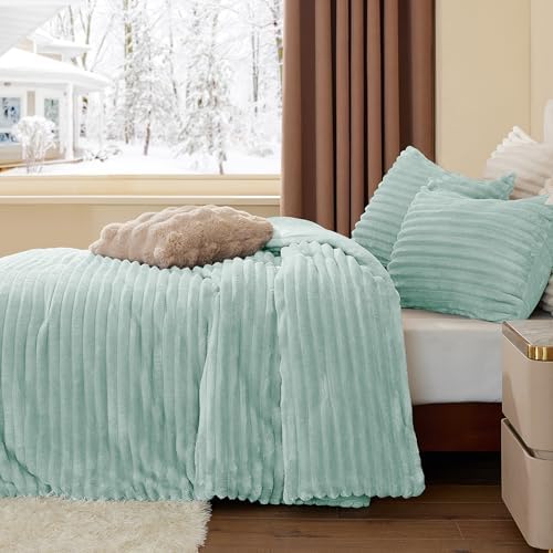 BEDELITE Fleece Twin/Twin XL Comforter Set, Fluffy Bed Set, Light Green
