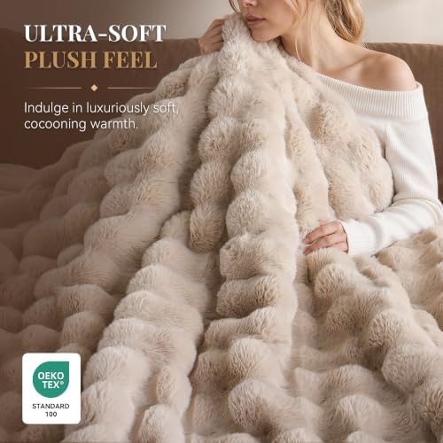 Smoofy Fluffy Faux Rabbit Fur Bubble Comforter Full Size - Linen