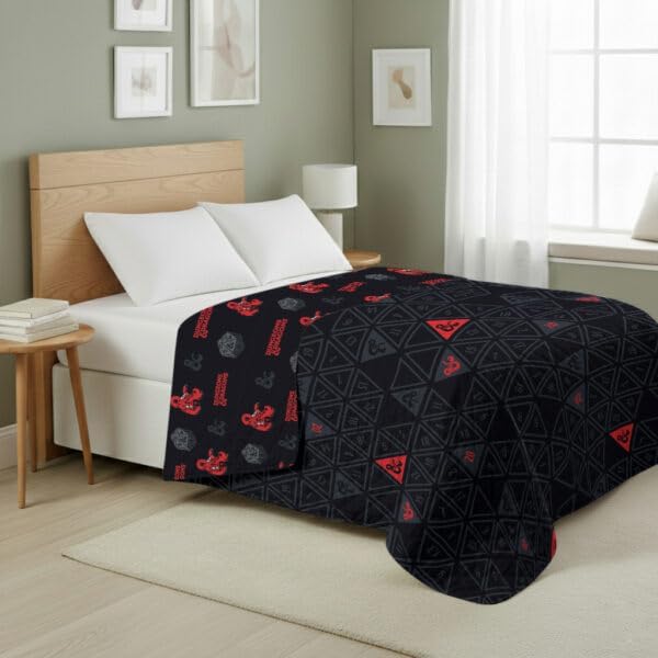 Northwest Dungeons & Dragons NAT D20 Full/Queen Quilted Blanket, Comfy Throw, Soft Lightweight Bedding for Bed, or Couch, 90 x 90 inches