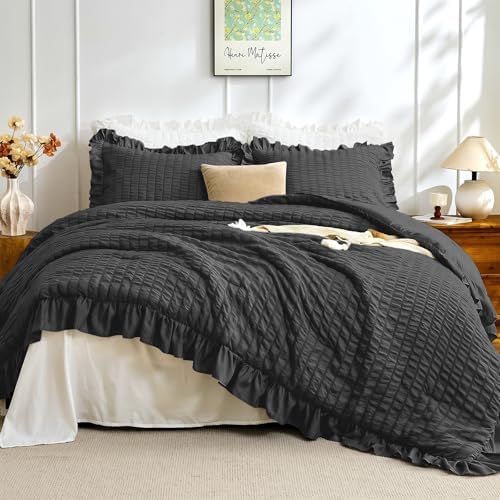 JOLLYVOGUE Oversized Queen Comforter Set, 3 Pieces Black Seersucker Comforters, Lightweight & Fluffy Bedding Sets for All Season with 1 Ruffle Comforter and 2 Ruffle Pillowshams