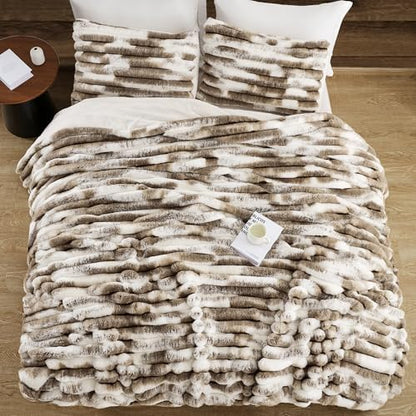 Wonderful Fluffy Faux Rabbit Fur Comforter Set King Size, Striped Stitching Tie-Dye Khaki Plush Fuzzy Bedding Set 3 Pieces, Warm Soft Comforter Bedding Set for Winter, 104"x90"