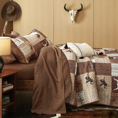 Wake In Cloud - Western Quilt Set, Southwestern Aztec Country Horse Cowboy Rustic Ranch Pattern Printed, Reversible Lightweight Bedspread Coverlet, 3 Pieces, Tan Brown, King Size