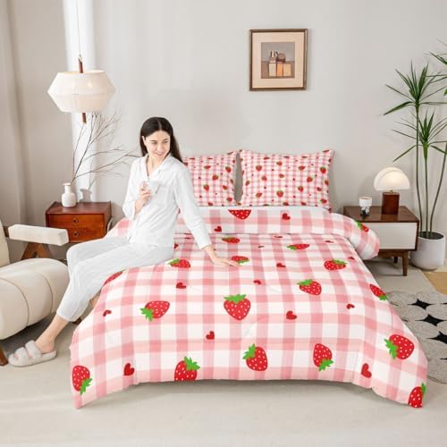 Erosebridal Strawberry Comforter Set King Size for Girls Strawberry Decor Bedding Cute Pink Strawberry Bedding Comforter Sets for Kids Women Kawaii Bedroom Decor Duvet Insert Grid Striped Quilt 3 Pcs