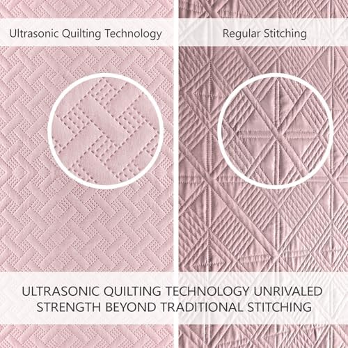 FLYMME King Size Quilt Bedding Set Pink Lightweight Bedspreads Set,Modern Style Geometric Weave Stripe Pattern,Soft Microfiber Bed Coverlet 3 Pieces (1 Quilt, 2 Shams)
