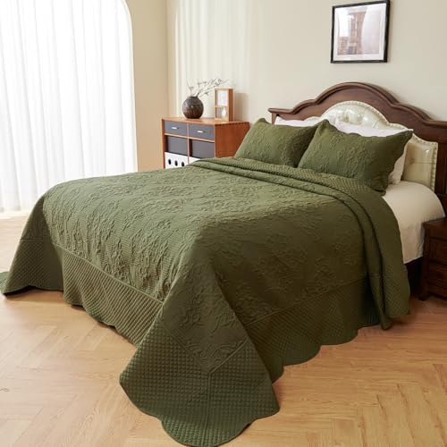 EVENHUG Oversized King Bedspreads California King Quilt Set with Pillow Shams Extra Wide Large King Size Quilts Lightweight Coverlet Bedding Sets Olive Green 120"x120"