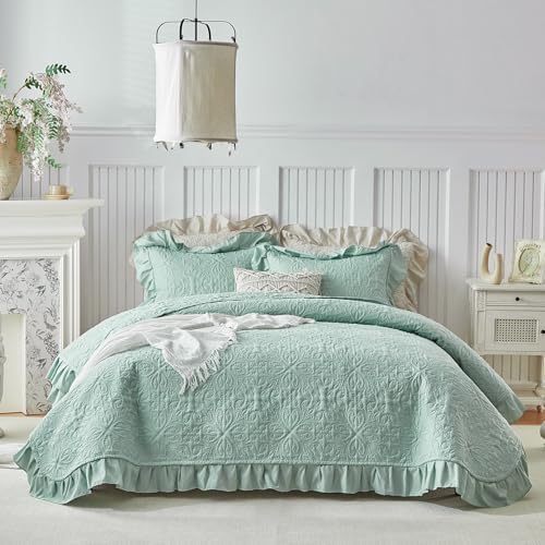 Ruffles Quilt Set King Size 96 * 108 in - 3 Pieces Solid Shabby Chic Farmhouse Ruffled Bedding Rustic Coverlet Lightweight Fluffy Summer Oversized Bedspread with Shams for Women Men Light Green