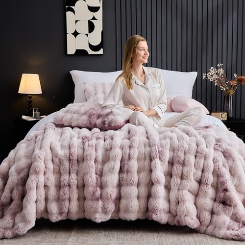 Wonderful - 3 Pieces Faux Rabbit Fur Comforter Set King Size, Purple Pink Tie Dye Plush Bedding Set, 3D Sculpted Bubble Warm Fluffy Comforter for Winter