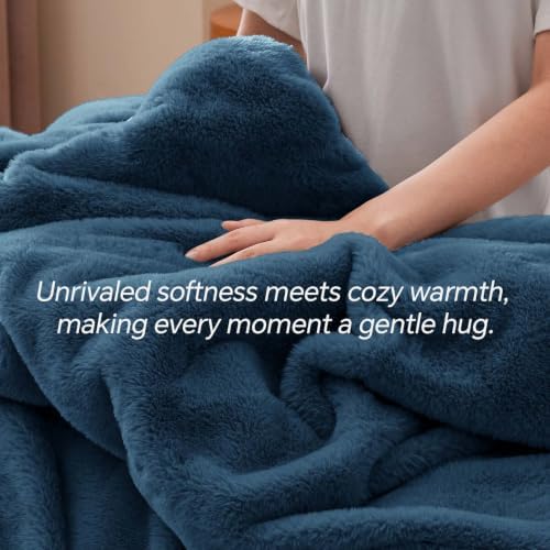 BEDELITE Faux Fur King Comforter Set Navy,Warm Bedding with 2 Pilowcases