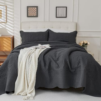 EVENHUG Oversized King Bedspreads California King Quilt Set with Pillow Shams Extra Wide Large King Size Quilts Lightweight Coverlet Bedding Sets Dark Grey 120"x128"