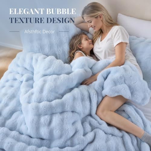 Smoofy Fluffy Faux Rabbit Fur Bubble Comforter California King - Light Blue