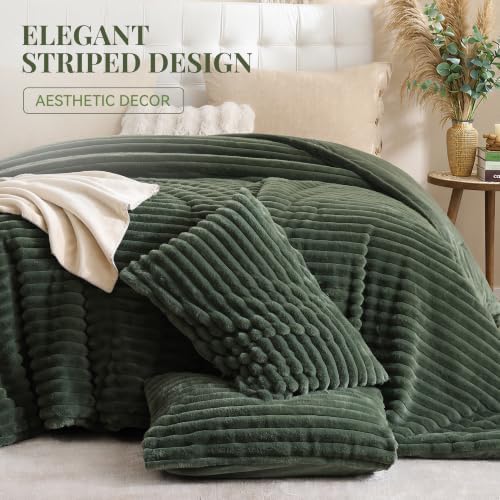 Smoofy Fluffy Full Size Comforter 3 PCS - Olive Green Fleece Bedding Set