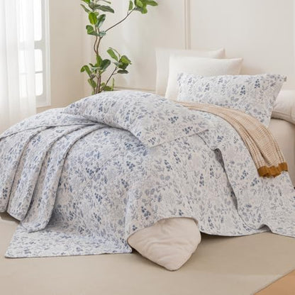 Lady Ann Oversized Queen Quilt Set, Blue and White Floral & Leaves Pattern Plant Botanical Printed Quilted 102x118 Bedspread Set, Vintage Coverlet Ultra Soft Cotton Coverlet with Pillow Shams, 3 PCS
