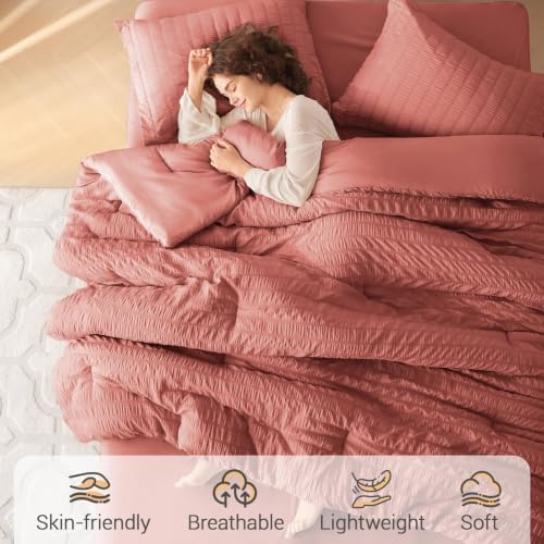 MUXHOMO 7 Pieces Queen Comforter Set, Seersucker Bed in a Bag Queen Size, All Season Luxury Bedding Set with Comforter, Flat Sheet, Fitted Sheet, Pillowcases & Shams, Coral