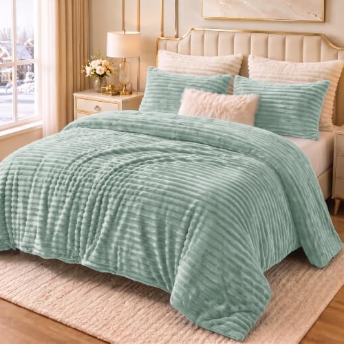 CozyLux Fleece Full Size Comforter Sets, 3 Piece Warm Sage Green Bedding