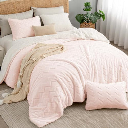BEDELITE Fluffy Twin Comforter Set - Super Soft Sherpa Pink Comforter for Twin Size Bed, Luxury Warm Bedding Set for Winter, Fuzzy Bed Set 2 piece (1 Comforter, 1 Pillowcase)