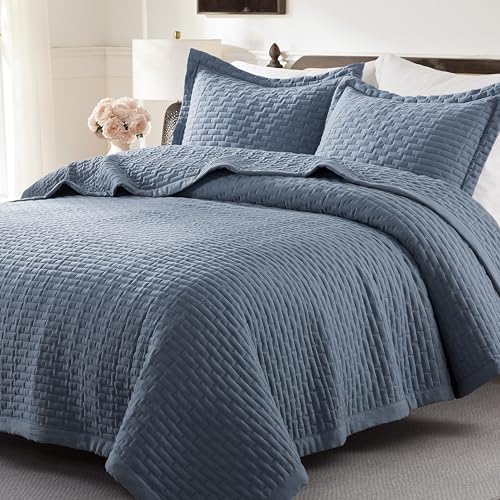 WDCOZY Dusty Blue Twin Size Quilt Set, Geometric Box Lightweight Bedspread, Soft Farmhouse Rustic Coverlet, Spring Summer Thin Comforter, Country Bedding, 68x90 inches