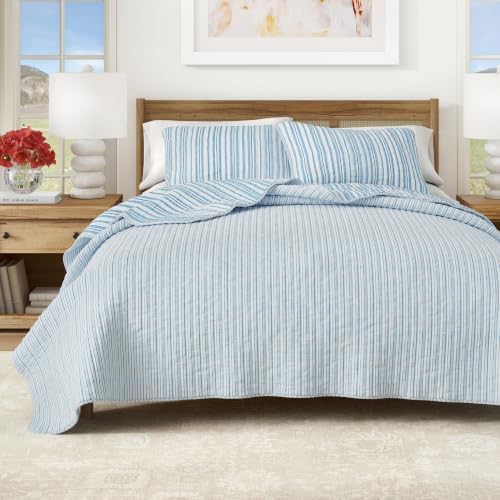 Great Bay Home Striped Quilt Set - 2-Piece Twin/Twin XL Size Spring Bedding Set - Lightweight, All-Season, Reversible Bedspread (Blue)