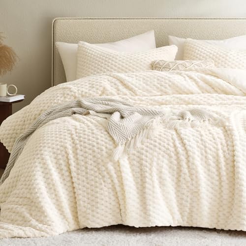 Petrichor Fluffy Queen Comforter Set - Ultra-Soft Cream White Flannel Thick Comforter for Queen Bed, Luxury Warm Bedding Set for Winter & Fall, Cozy Fuzzy Bed Set,1 Comforter & 2 Pillowcases