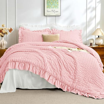 JOLLYVOGUE Pink Twin/Twin XL Comforter Set, 2 Pieces Seersucker Lightweight Fluffy Bedding Set, Twin Ruffle Comforter, All Season Soft Microfiber Shabby Chic Bed Set