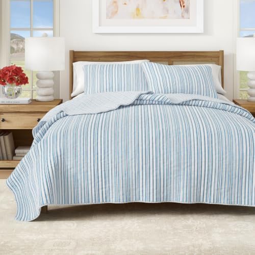 Great Bay Home Striped Quilt Set - 2-Piece Twin/Twin XL Size Spring Bedding Set - Lightweight, All-Season, Reversible Bedspread (Blue)