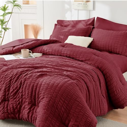 HYMOKEGE Burgundy California King Comforter Set Seersucker 7 Pieces, All Season Luxury Bed in a Bag for Bedroom, Bedding Set with Comforters, Sheets, Pillowcases & Shams