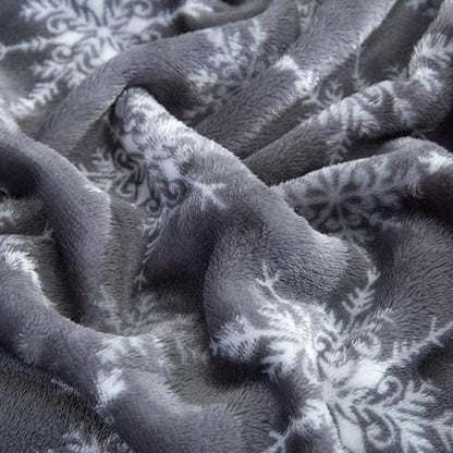 Elegant Comfort Luxuriously Soft 4-Piece Holiday Velvet Plush Flannel Sheet Set - Premium Quality - Cozy Warm, Christmas Fuzzy Velvet Flannel Fleece Deep Pocket Sheet Set - Full, Gray Snowflake