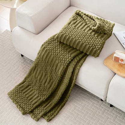 Green Throw Blanket - Soft & Fluffy Fleece, Cute & Aesthetic, Perfect for Sofa, Couch, Chair, Bed, Living Room & Bedroom, All-Season Use, Push & Cozy Decorative Blanket 50"x60"