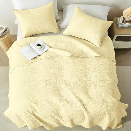 akkialla Butter Yellow Twin Quilt Set,Ultrasonic Lightweight Bedspread Coverlet for Modern Minimalist Bedroom,Soft Microfiber Coin Pattern Bedding,2-Piece (1 Quilt,1 Pillow Sham)