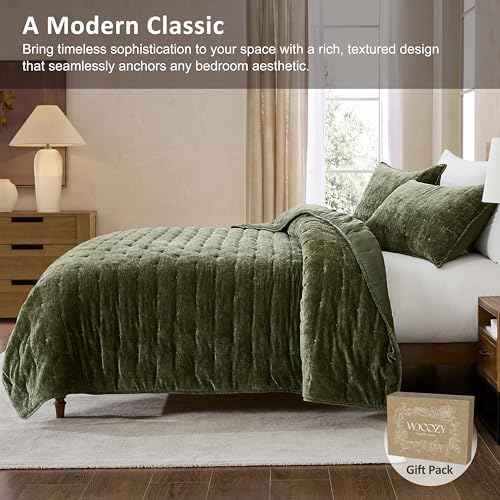 WDCOZY Cloud Soft King Size Quilt Set, Dark Olive Green Chenille Velvet