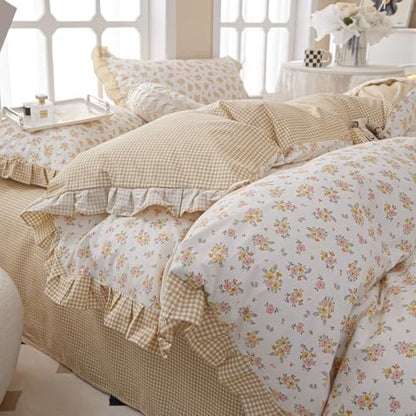 Ruffle Floral Comforter Set Full Size 3 Pieces Chic Coquette Bedding Aesthetic Flower Comforter with 2 Lace Pillowcases Romantic Ruffled Comforter Floral Cottagecore Bedding Fluffy Bed Set Full
