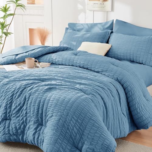 HYMOKEGE Mineral Blue Queen Comforter Set Seersucker 7 Pieces, All Season Luxury Bed in a Bag Queen for Bedroom, Bedding Set with Comforter, Sheets, Pillowcases & Shams