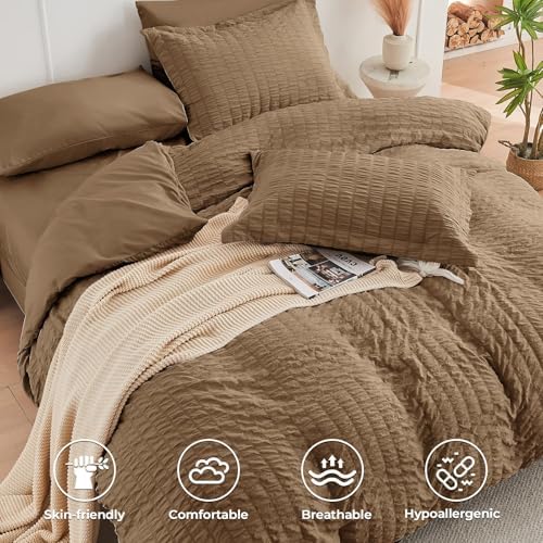 HYMOKEGE Brown California King Comforter Set Seersucker 7 Pieces, All Season Luxury Bed in a Bag for Bedroom, Bedding Set with Comforter, Sheets, Pillowcases & Shams