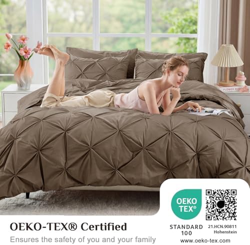 JOLLYVOGUE Twin XL Comforter Set 5 Pieces - Bed in a Bag Twin XL for All Season, Pintuck Bedding Comforter Sets with Comforter, Flat Sheet, Fitted Sheet and Pillowcases & Shams, Brown