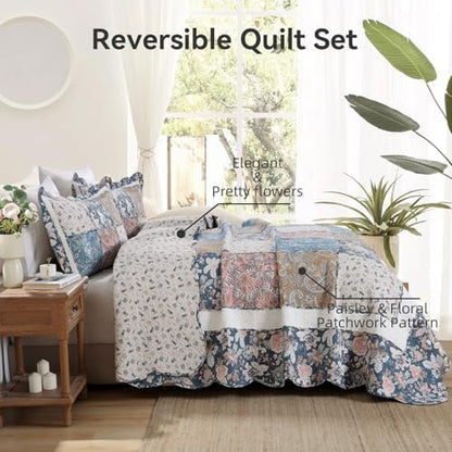 Yvooxny 3-Piece Quilt Set Queen Size Quilted Bedspread Reversible Country Style Blue Floral Paisley Real Patchwork Bedding Quilt Set with Ruffles with Pillowcases for All Seasons, 98 * 90 Inches