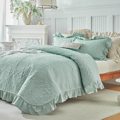 Ruffles Quilt Set King Size 96 * 108 in - 3 Pieces Solid Shabby Chic Farmhouse Ruffled Bedding Rustic Coverlet Lightweight Fluffy Summer Oversized Bedspread with Shams for Women Men Light Green