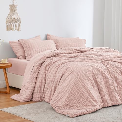 Love's cabin Seersucker Pink Twin XL Comforter Set