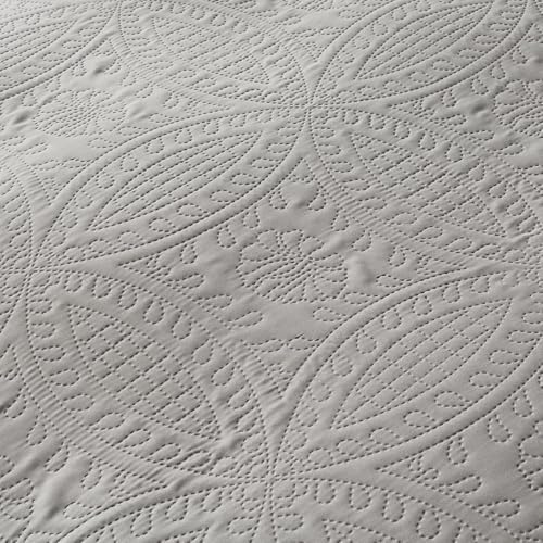 akkialla 118"x106" Grey California King Quilt Set, Oversized Floor-Length Bedspread, Modern Coin Pattern Microfiber Coverlet, 3-Piece All Season Bedding with 2 Pillow Shams