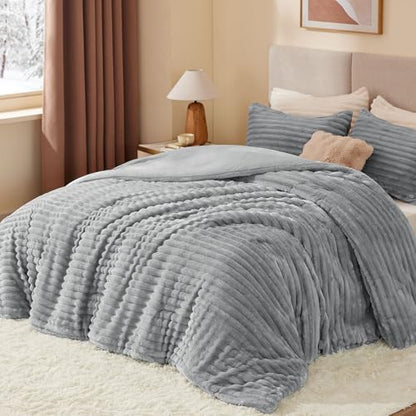 BEDELITE Fleece California King Comforter Set, Fluffy Bed Set, Light Grey