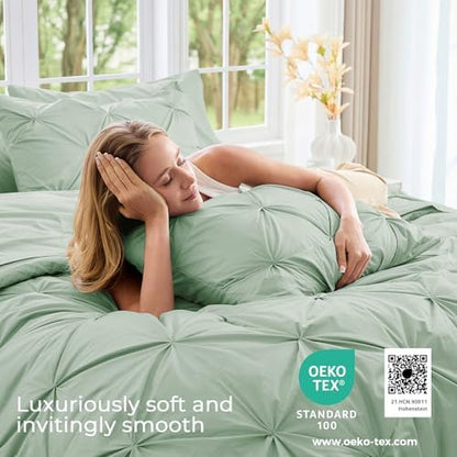 Sasttie Full Size Comforter Set, 7-Piece Bed in a Bag, Pintuck Bedding Set for All Season, Includes Comforter, Flat Sheet, Fitted Sheet, Pillowcases and Pillowshams, Light Sage Green