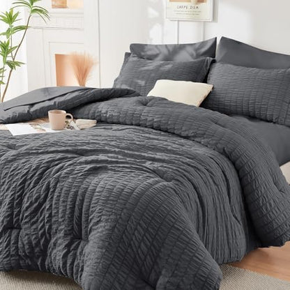 HYMOKEGE Oversized Queen Comforter Set Seersucker 7 Pieces, All Season Luxury Bed in a Bag for Bedroom, Bedding Set with Comforter, Sheets, Pillowcases & Shams, Dark Grey