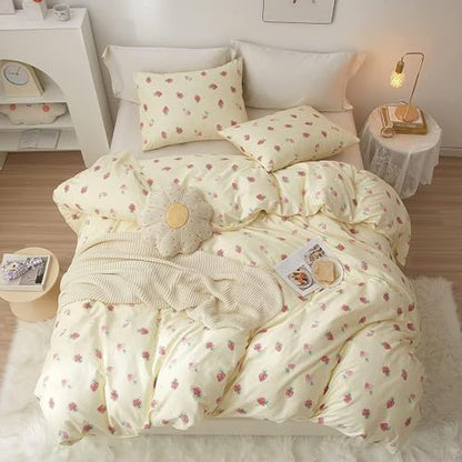 Cute Strawberry Comforter Set Full Size Girls Teens Kawaii Bedding Set Full Fruit Strawberry Comforter with 2 Pillowcases Fluffy Comfy All Seasons Bedding Full Size Comforter Set for Kids Boys Toddler