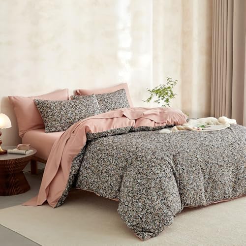 Wake In Cloud - Floral Comforter Set with Sheets, Cute Vintage Flower Cottagecore Aesthetic for Women Teen Girls, 7 Pieces Bed in a Bag, Black, Queen Size
