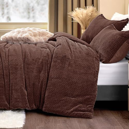 ChiXpace Fleece Queen Comforter Set Hot Chotolate, Fluffy Bed Set 3 Pieces