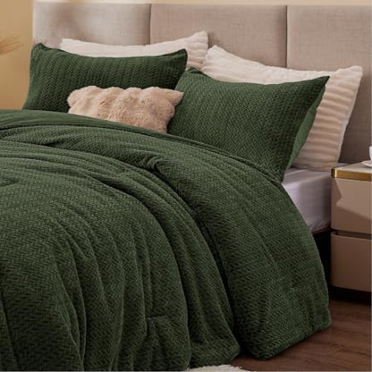 ChiXpace Fleece King Comforter Set Olive Green, Fluffy Bed Set 3 Pieces